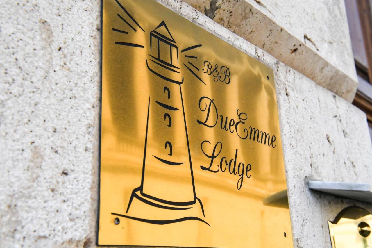 "Dueemme Lodge" , A Pochi Passi Dal Porto リヴォルノ エクステリア 写真